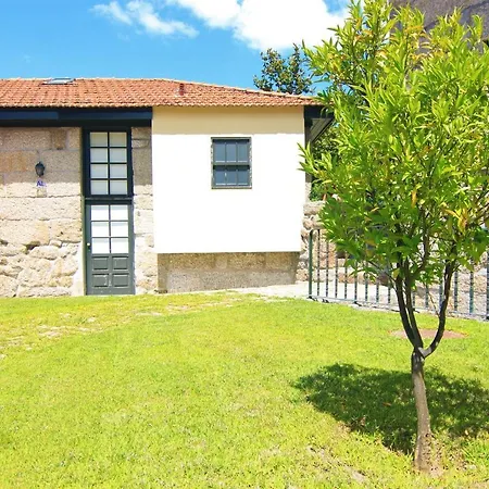 Guest house Aldeia Do Tamega 3*
