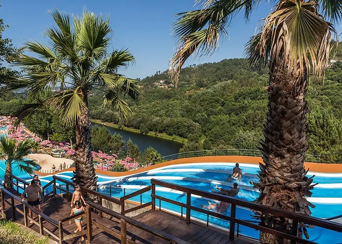 Guest house Aldeia Do Tamega 3*